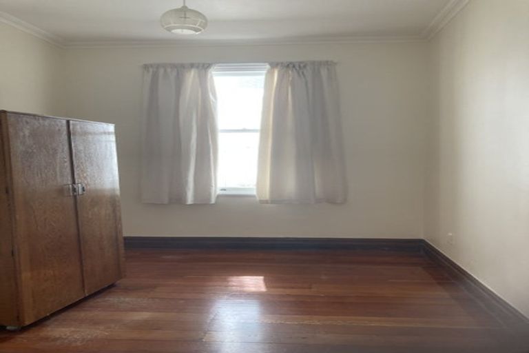 Photo of property in 2 Stanley Street, Berhampore, Wellington, 6023