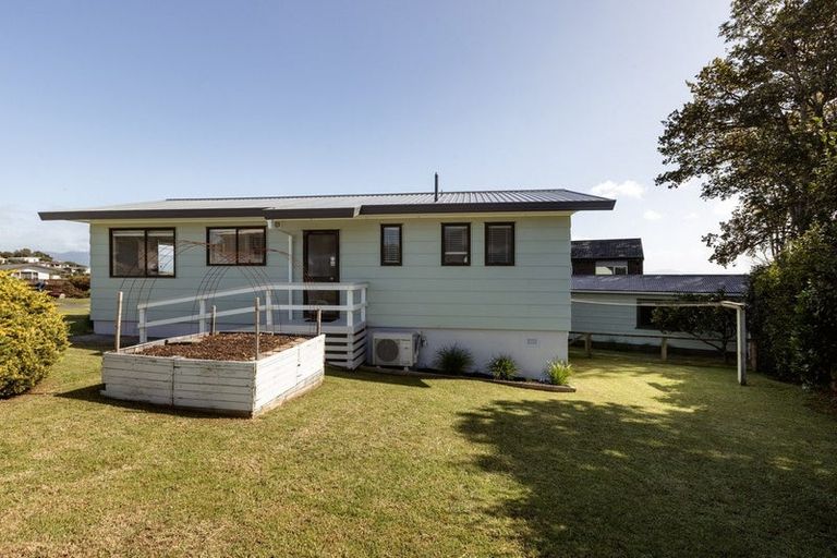 Photo of property in 2 Walnut Grove, Omokoroa, 3114