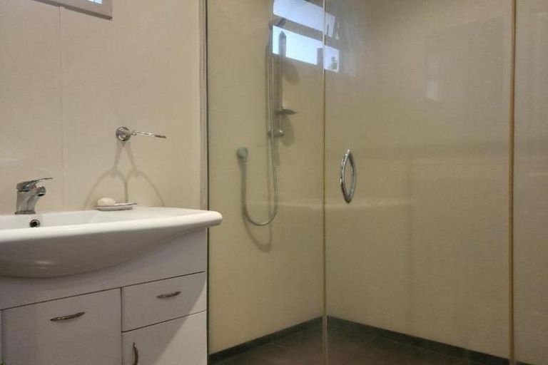 Photo of property in 42 Jans Terrace, Oakura, 4314