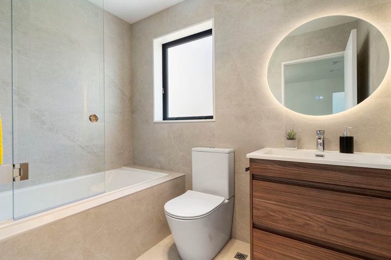 Photo of property in 15b Pipitea Place, Massey, Auckland, 0614