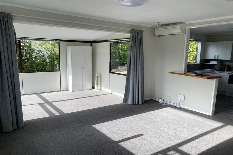 Photo of property in 12 Harland Street, Brooklyn, Wellington, 6021