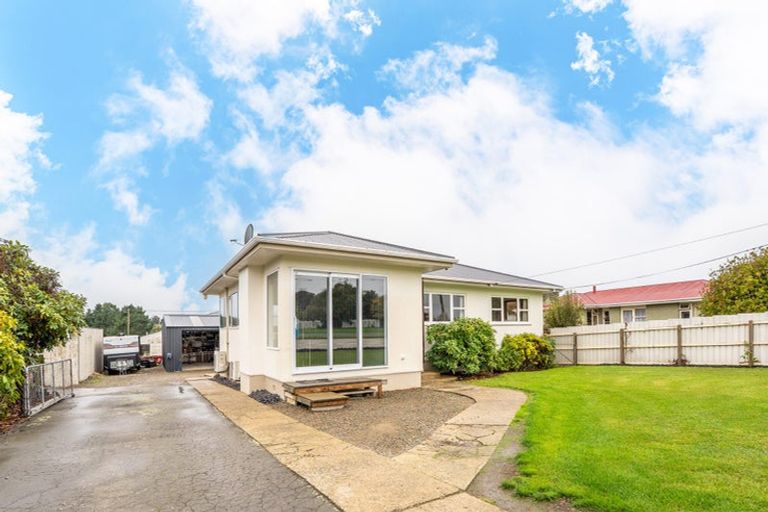 Photo of property in 21 Weston Road, Holmes Hill, Oamaru, 9401