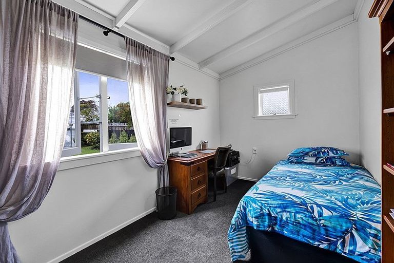 Photo of property in 56 Vogel Street, Hawera, 4610