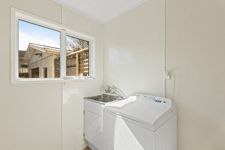 Photo of property in 8 Oleander Place, Bell Block, New Plymouth, 4312