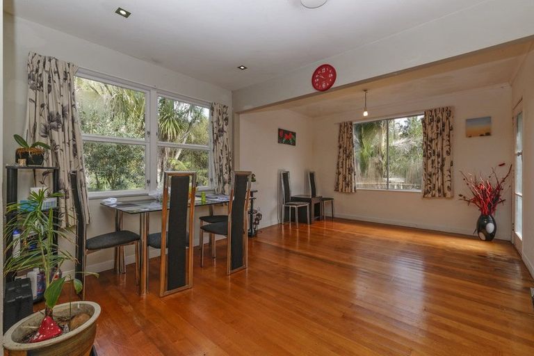 Photo of property in 777 West Coast Road, Oratia, Auckland, 0604