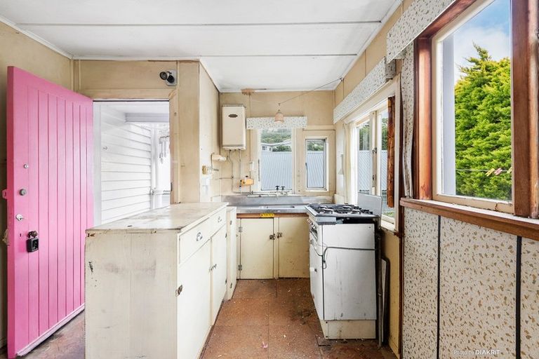 Photo of property in 9 Mckinley Crescent, Brooklyn, Wellington, 6021