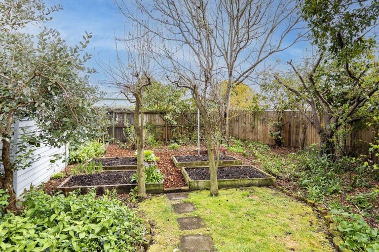 Photo of property in 13 Medway Street, Richmond, Christchurch, 8013