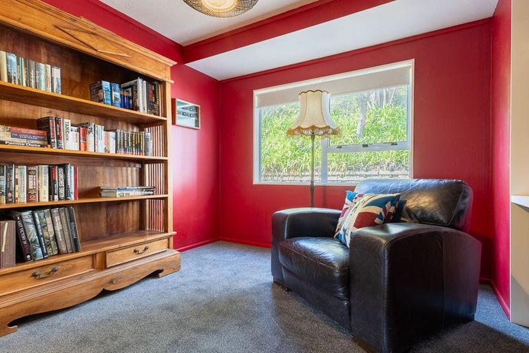 Photo of property in 107 Ruapehu Street, Paraparaumu, 5032