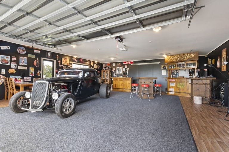 Photo of property in 456 Stoney Creek Road, Kelvin Grove, Palmerston North, 4470