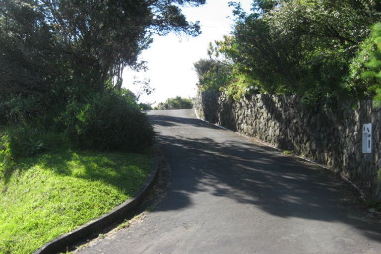 Photo of property in 116 Seatoun Heights Road, Seatoun, Wellington, 6022