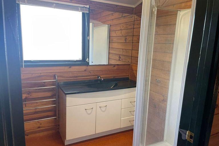 Photo of property in 4 Moxham Grove, Massey, Auckland, 0614