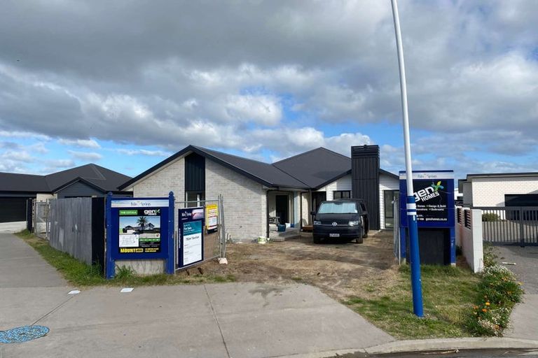 Photo of property in 53 Cotula Way, Papamoa Beach, Papamoa, 3118