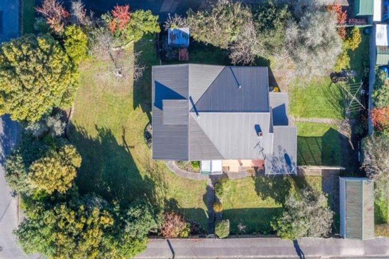 Photo of property in 27 Victoria Street, Levin, 5510