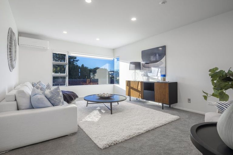 Photo of property in 10a Waterloo Road, Milford, Auckland, 0620