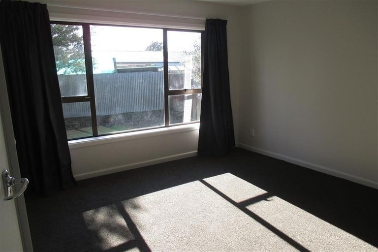 Photo of property in 5 Fairmont Place, Hornby, Christchurch, 8042