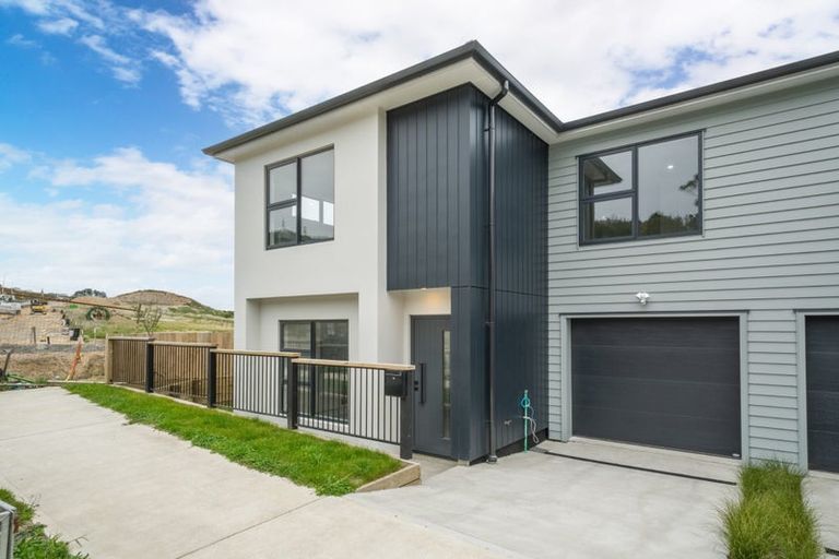 Photo of property in 142 Jamaica Drive, Grenada North, Wellington, 5028