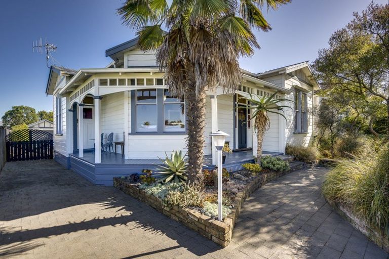 Photo of property in 14 Mcdonald Street, Napier South, Napier, 4110