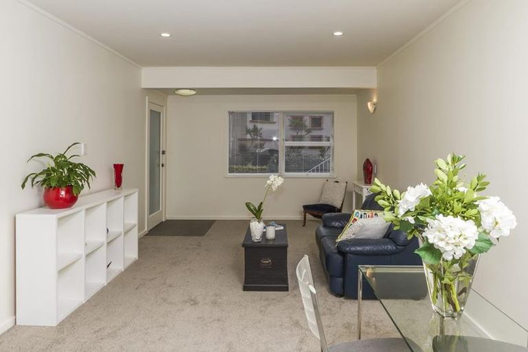 Photo of property in 3/4 Cecil Road, Milford, Auckland, 0620