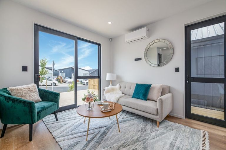 Photo of property in 31 Puhikawa Street, Massey, 0614