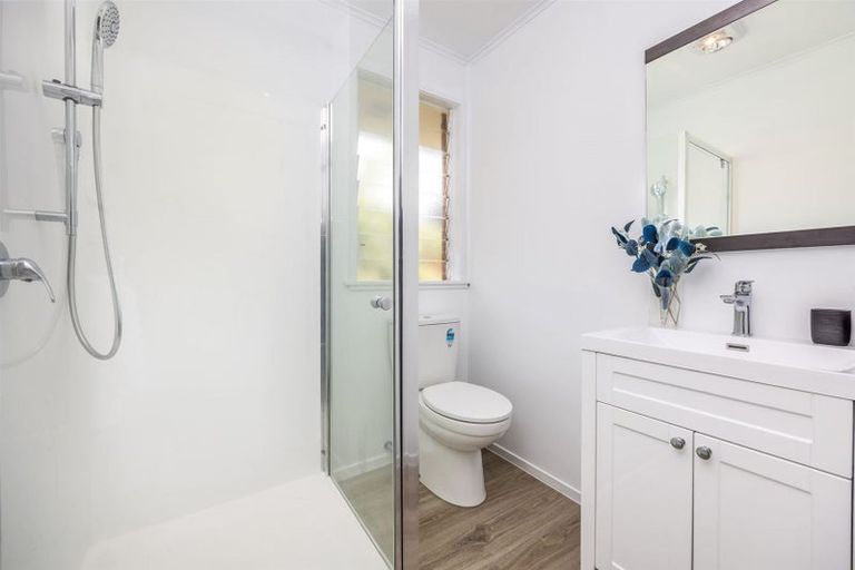 Photo of property in 3/240 Hurstmere Road, Takapuna, Auckland, 0622