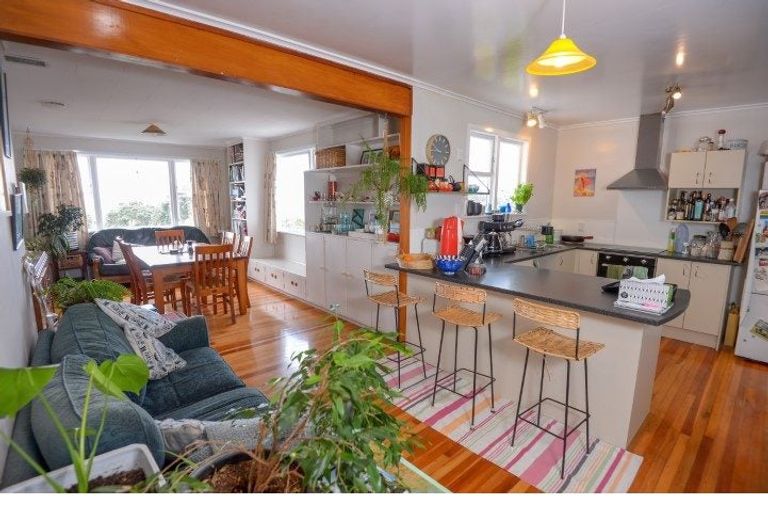 Photo of property in 2 Manitoba Place, Kingston, Wellington, 6021