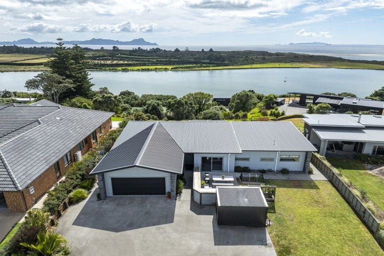 Photo of property in 11c Seascape Crescent, Waipu, 0582