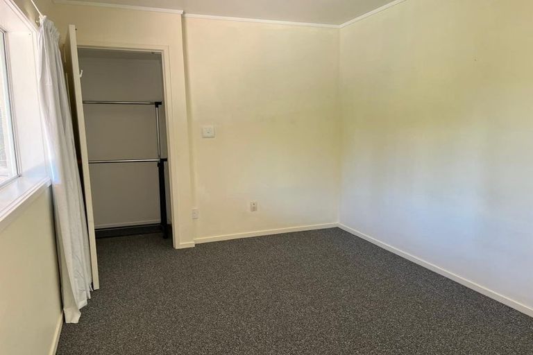 Photo of property in 27 Walpole Avenue, Hillpark, Auckland, 2102