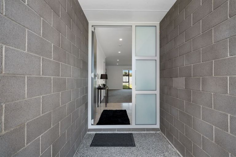 Photo of property in 9 Leet Crescent, Papamoa Beach, Papamoa, 3118