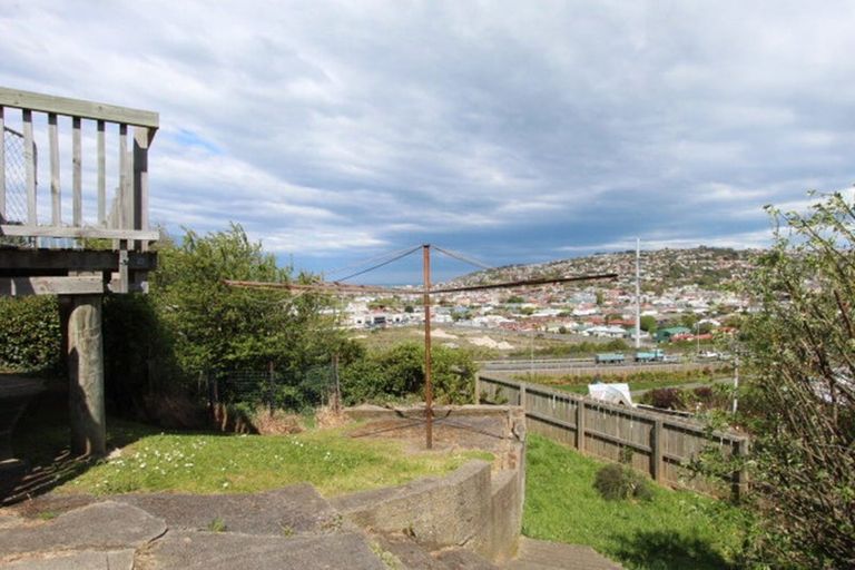 Photo of property in 21 Walter Street, The Glen, Dunedin, 9011