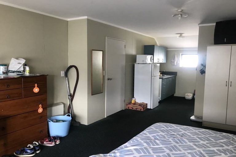 Photo of property in 381 Leith Street, North Dunedin, Dunedin, 9016