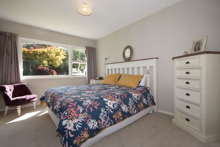 Photo of property in 30 Cruickshank Crescent, Rosedale, Invercargill, 9810