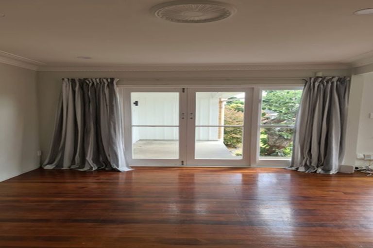 Photo of property in 43 Shirley Avenue, Papakura, 2110