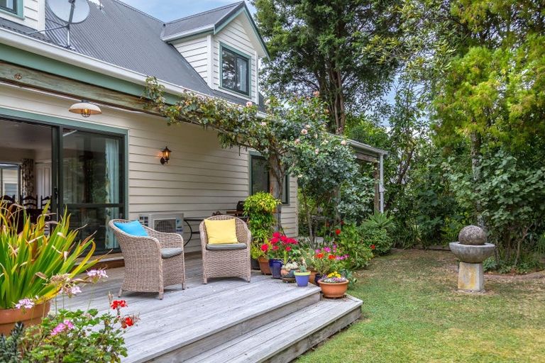 Photo of property in 30 Jellicoe Street, Greytown, 5712