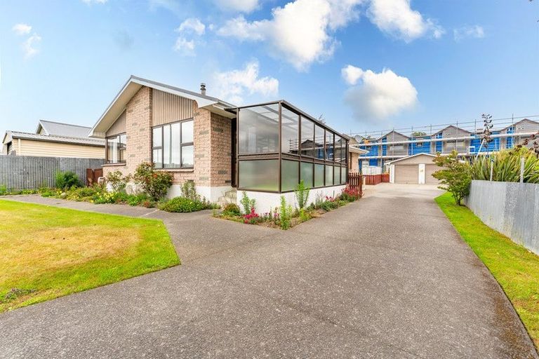 Photo of property in 132 Selwyn Street, Waimataitai, Timaru, 7910