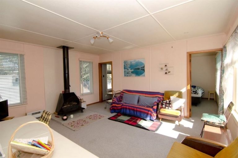 Photo of property in 12 Domain Road, Ettrick, Roxburgh, 9572