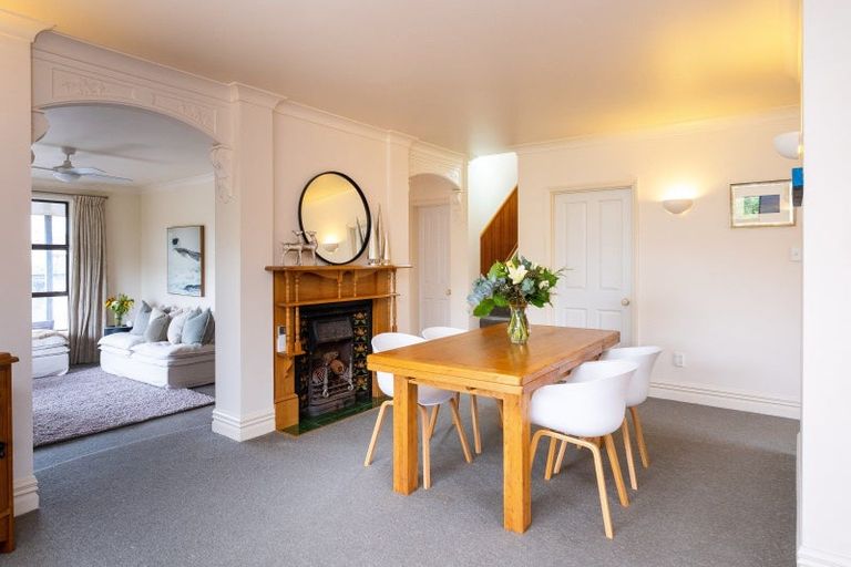 Photo of property in 5 Selwyn Road, Hospital Hill, Napier, 4110