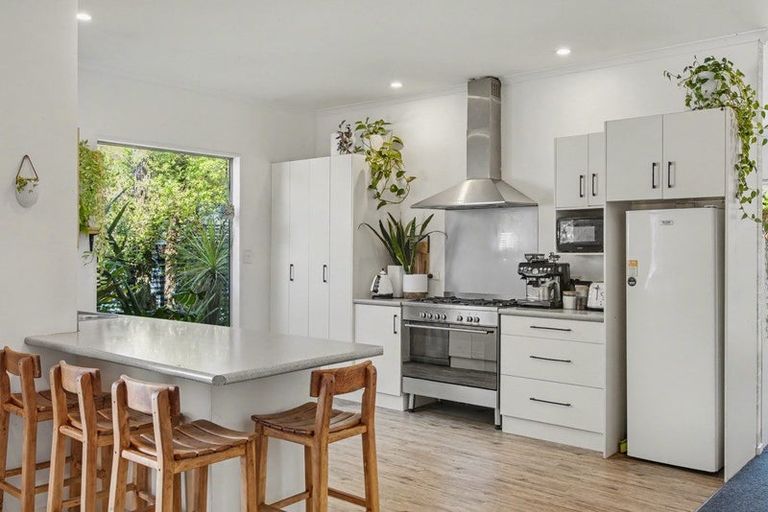 Photo of property in 52 Brougham Street, Westport, 7825