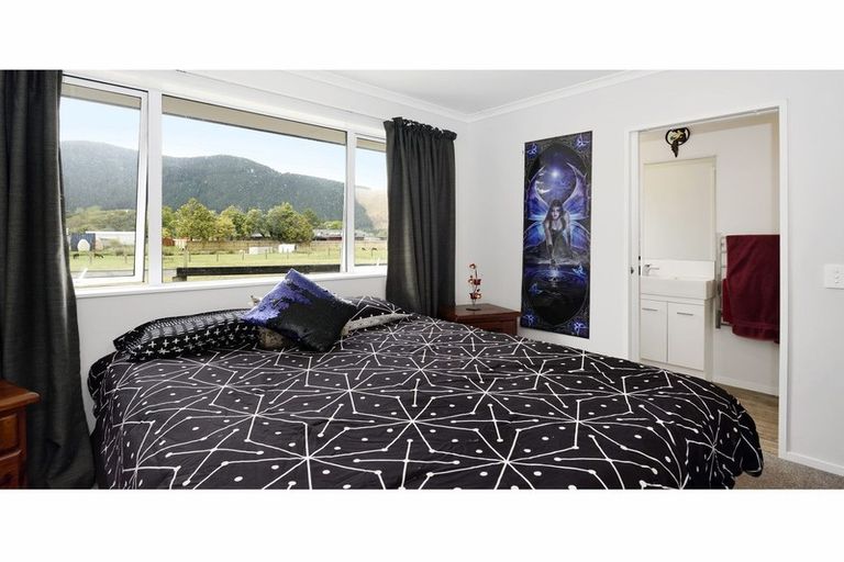 Photo of property in 11 Robertson Mill Place, Rai Valley, 7194