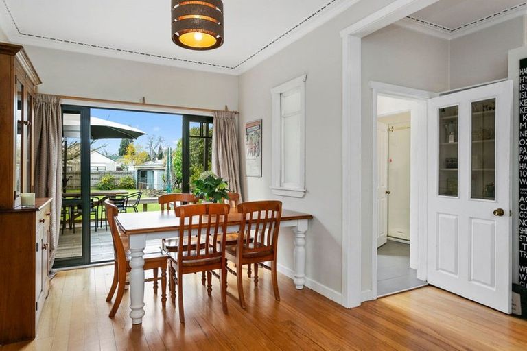 Photo of property in 18 Queen Street, Cambridge, 3434