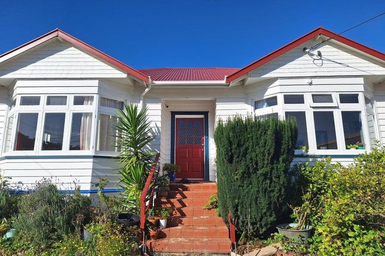 Photo of property in 8 Chamberlain Road, Karori, Wellington, 6012