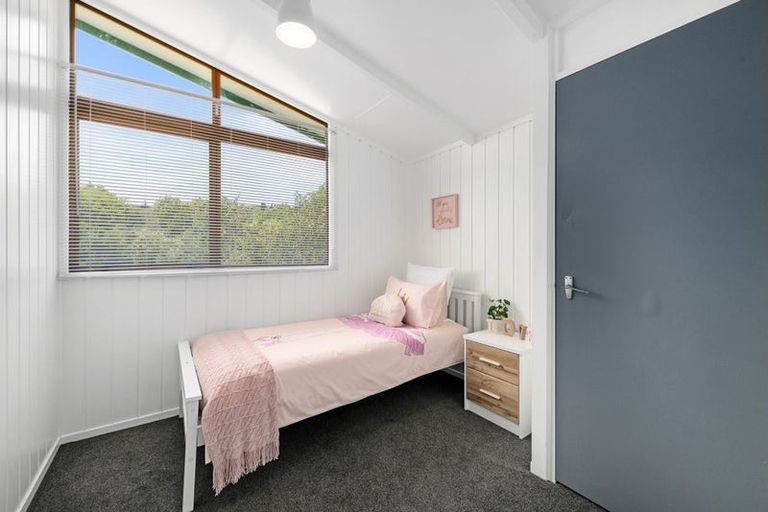 Photo of property in 60 Norana Road, Timberlea, Upper Hutt, 5018