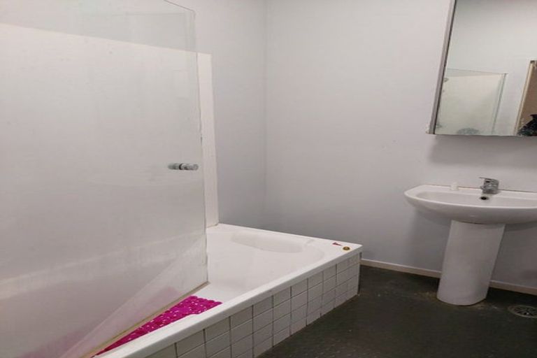 Photo of property in 49 Albionvale Road, Glen Eden, Auckland, 0602