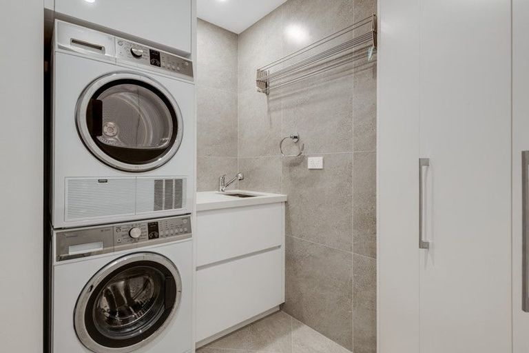 Photo of property in 31 Waterside Crescent, Gulf Harbour, Whangaparaoa, 0930