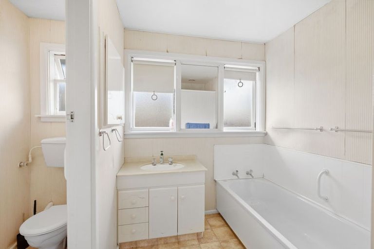 Photo of property in 301 Waimairi Road, Ilam, Christchurch, 8041