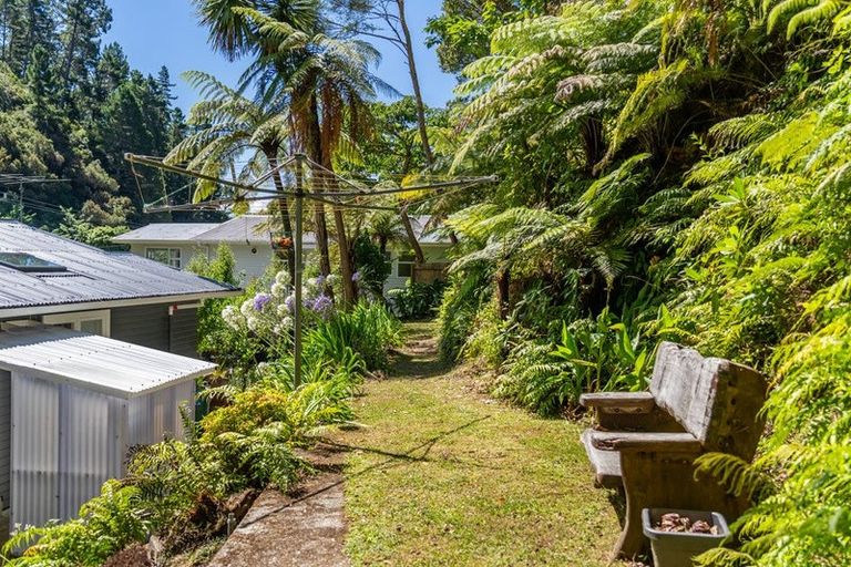 Photo of property in 139 Pinehaven Road, Pinehaven, Upper Hutt, 5019