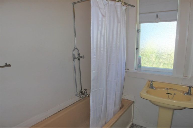 Photo of property in 15 Carnarvon Street, Linwood, Christchurch, 8062