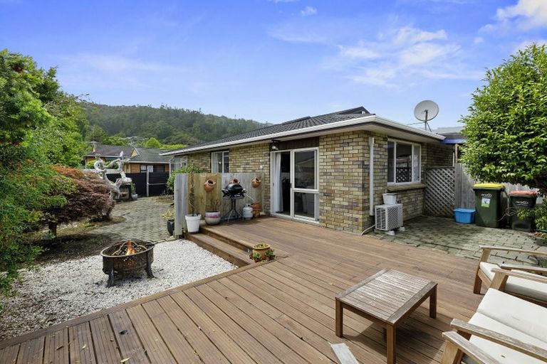 Photo of property in 3/3 Kennedy Grove, Stokes Valley, Lower Hutt, 5019