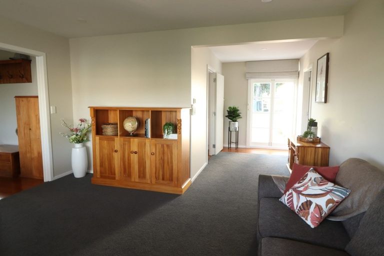 Photo of property in 17 East Street, Terrace End, Palmerston North, 4410