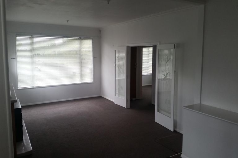 Photo of property in 11 Strathmore Place, Awapuni, Palmerston North, 4412