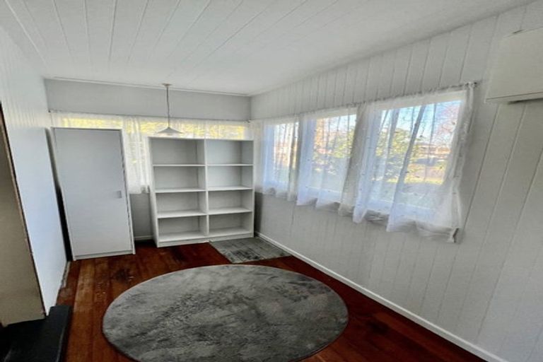 Photo of property in 6 Stonehurst Avenue, Waiuku, 2123